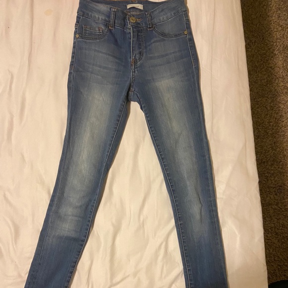 Skinny light wash jeans - Picture 3 of 4